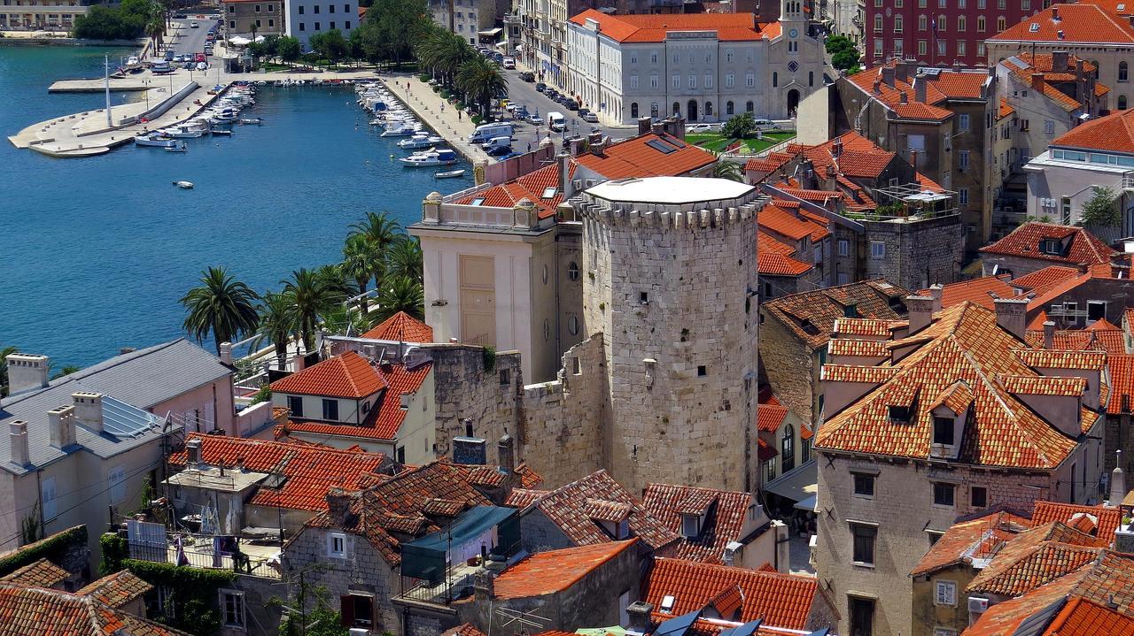 A Quiet Apartment With Balcony In Split Exterior foto